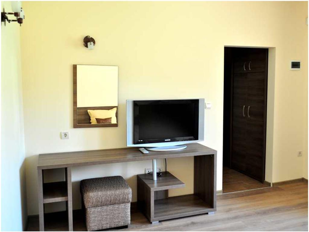 Yustina Villas Guest House Pokoj fotografie